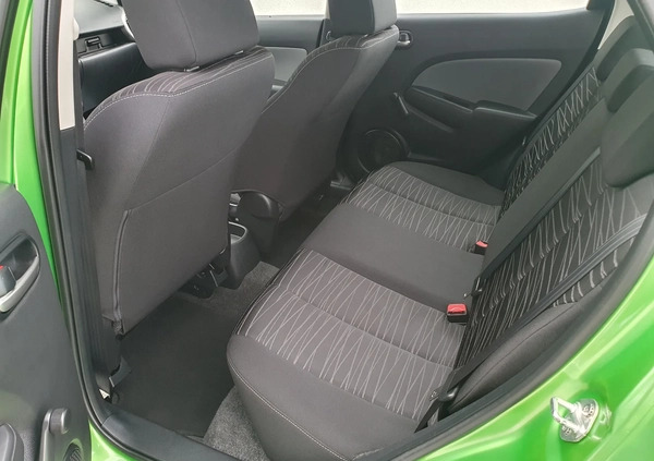 Mazda 2 cena 17700 przebieg: 190000, rok produkcji 2008 z Łazy małe 379